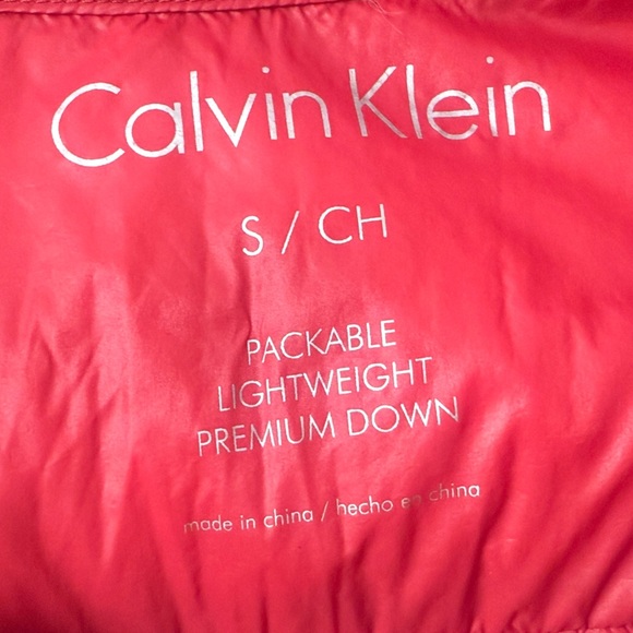 Calvin Klein Down Puffer Jacket Womens Size S Red Full Zip Packable LTWT FLAW - Picture 8 of 16